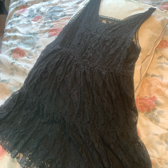 Black lace dress - Picture 1 of 4